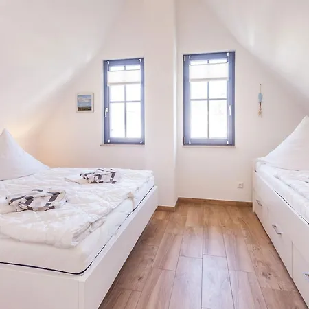 Holiday home Duenenbraut Glowe